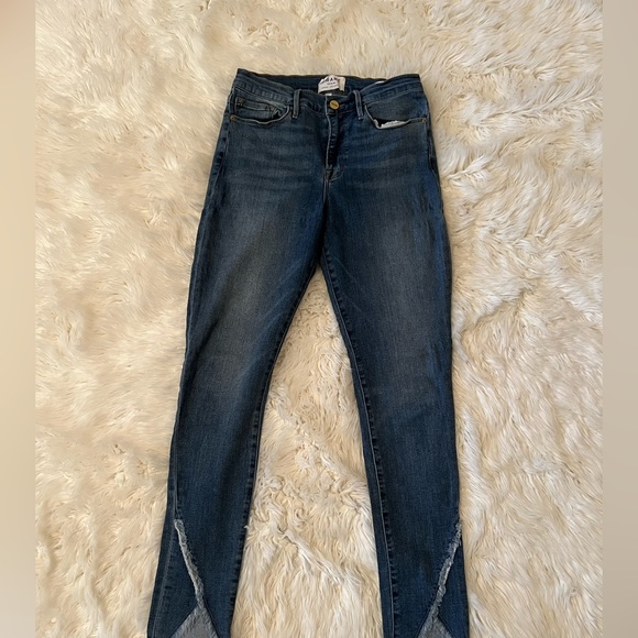 RARE! FRAME Le Skinny de Jeanne with Criss Cross Hem Details - Picture 2 of 3